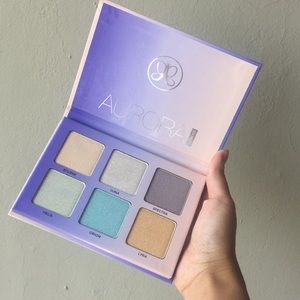 Aurora Glow Kit by Anastasia Beverly Hills!!